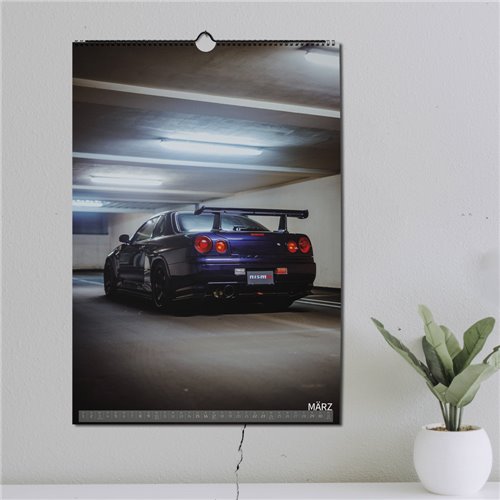 ChromeCars® Wandkalender - Nissan Skyline R34 GT-R V-spec CRS MNPIII - 2025 (DIN A2)
